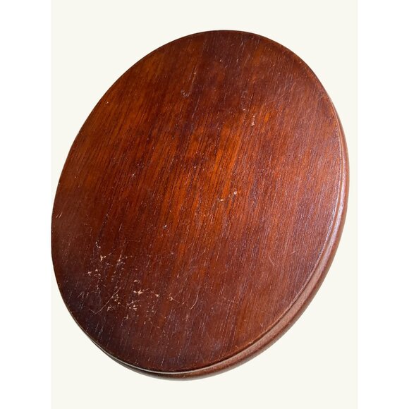 Angel with Lamb and Lion Religious Figurine with Wood Base - Picture 8 of 9